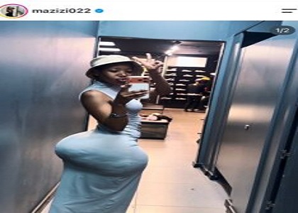 Matleng Using Sex Toys On Herself While Squirting